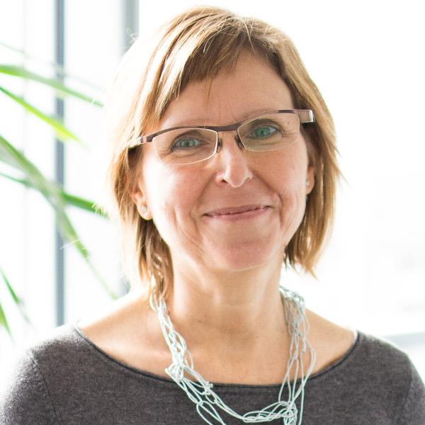 Jana Krajcarová, Tieto Czech