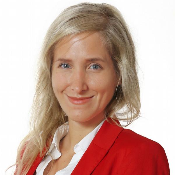 Barbora Habáňová, Grafton Recruitment