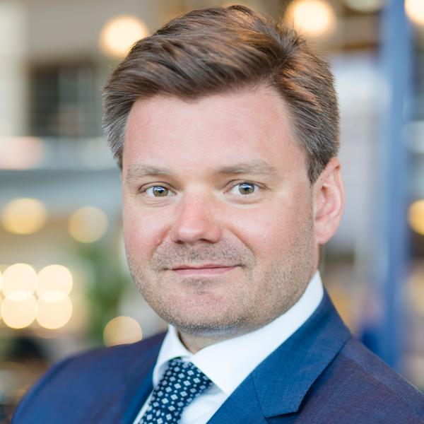 Rafal Wawrzyniak, Mercedes-Benz PRAHA