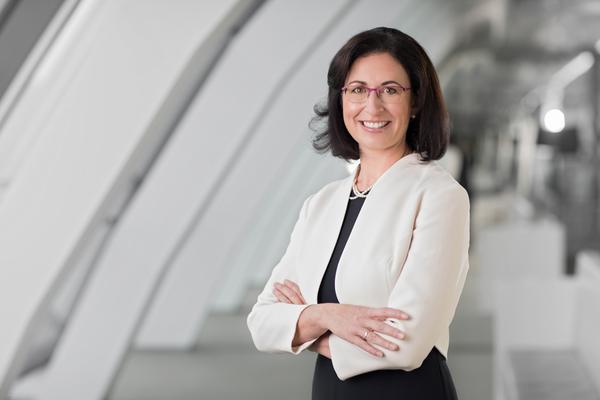 Martina Kneiflová, EY